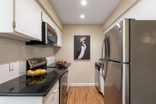 Building Photo - 1 br, 1 bath Condo - 4260 Clayton Road 56