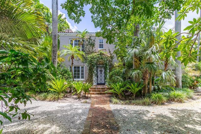 Foto del edificio - 13599 Old Cutler Rd