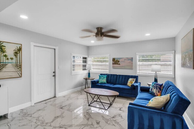 Foto del edificio - 340 SE 3rd Ct