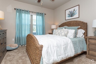 2 BR, 2 BA - 1126 SF - Cameron Isles Apartment Homes