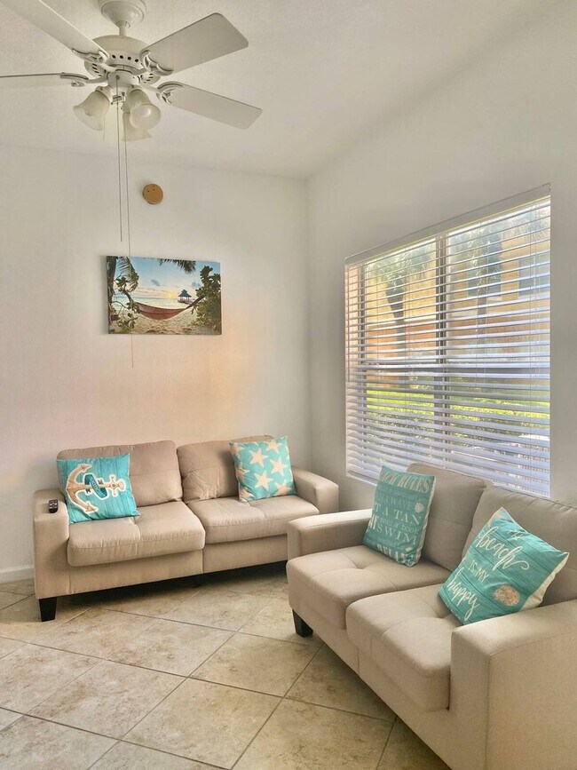 Foto del edificio - Amazing Furnished or Unfurnished 2-Bedroom...