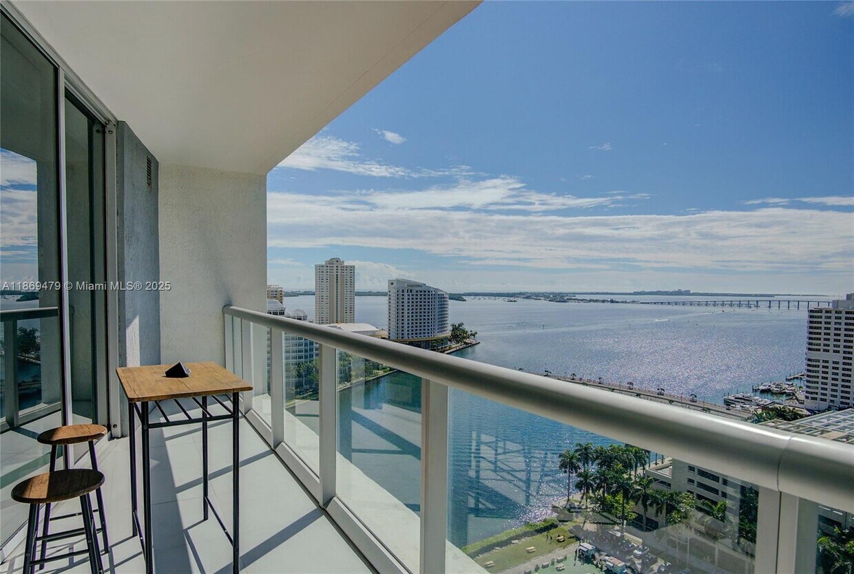 Foto principal - 495 Brickell Ave