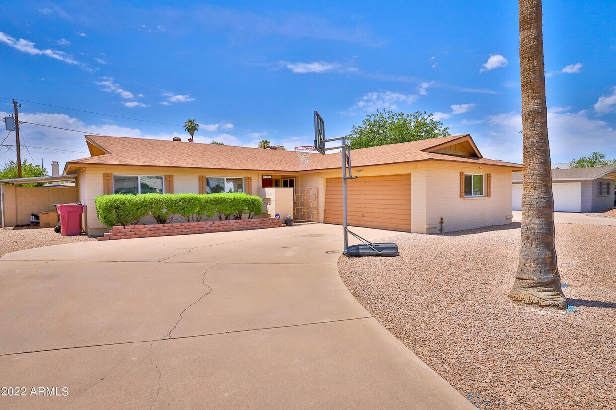 8431 E Rose Ln, Scottsdale, AZ 85250 House for Rent in Scottsdale, AZ