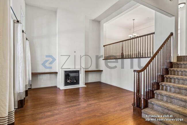 Building Photo - 3732 Aviano Way