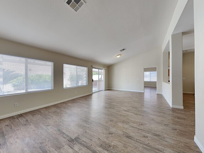 Building Photo - 9508 Glengarry Dr