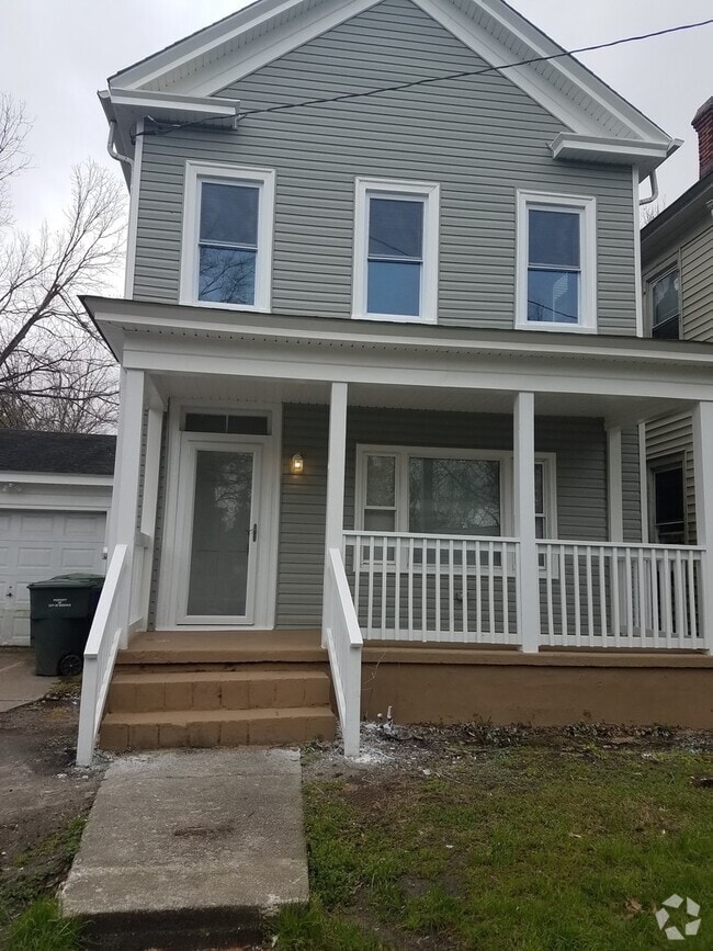 Building Photo - 1309 W 38th St