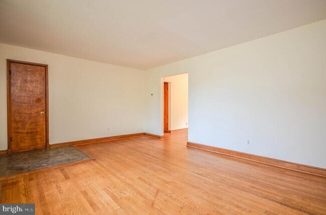 Foto del edificio - 2034 Glen Ross Rd