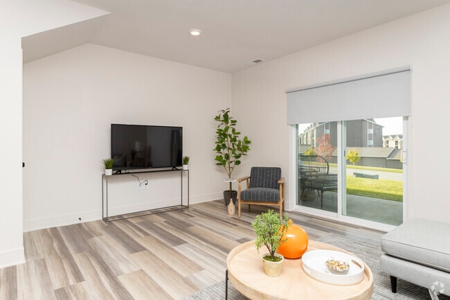 2BR, 2.5BA - Thrive - EVO Townhomes & Apartments