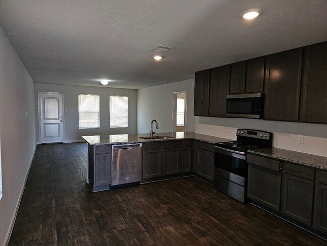 Building Photo - 15118 Sorrento Bay Cir