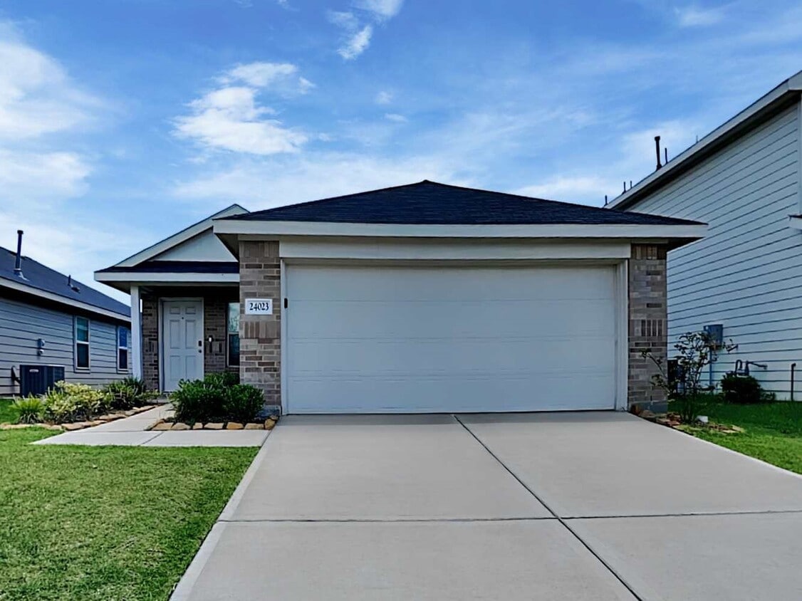 Foto principal - 24023 Laurel Farms Dr