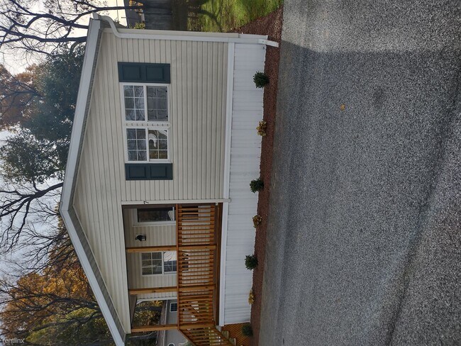 Building Photo - 3 br, 2 bath Mobile Home - 7 Glouster Ct 7...