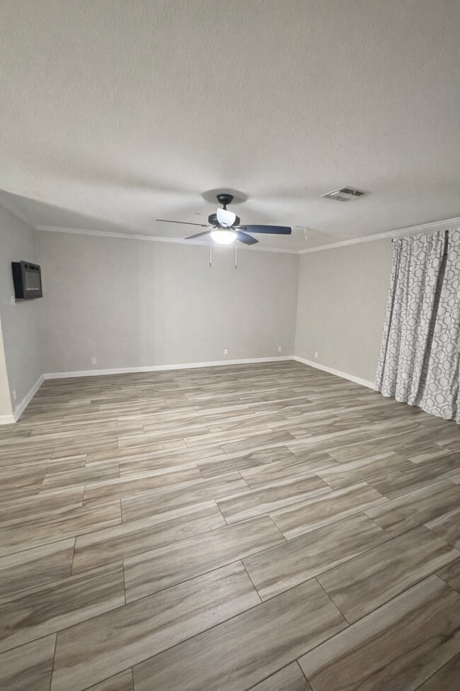 Foto del edificio - 1004 Starlite Dr