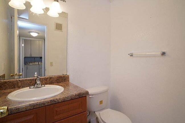 Foto del edificio - 2854 NW 55th Ave
