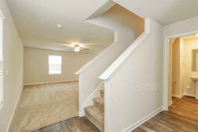 Foto del edificio - 4603 Glencraig Ave