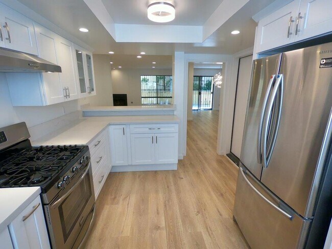 Foto del edificio - 1738 S Bentley Ave