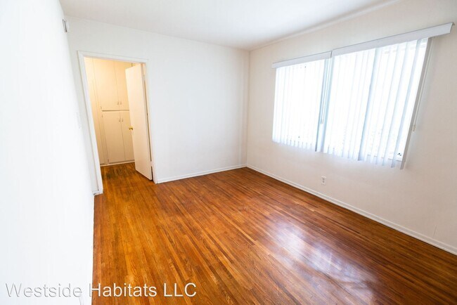 Building Photo - 1 br, 1 bath Apartment - 652 Veteran Ave