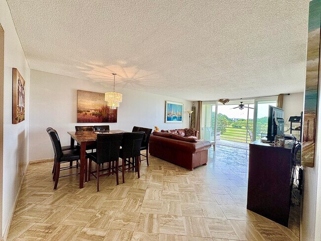 Building Photo - 2671 S Course Dr