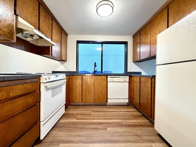 Foto del edificio - 4463-4463 SW Garden Home Rd