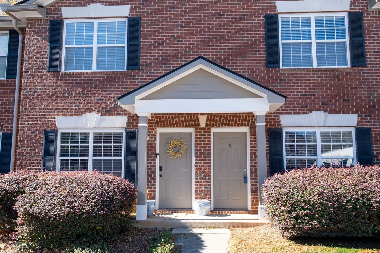 Available Now: 2 Bedroom, 2.5 Bath Condo in East Athens - Available Now: 2 Bedroom, 2.5 Bath Condo i...