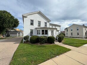 Building Photo - 39 E Church St