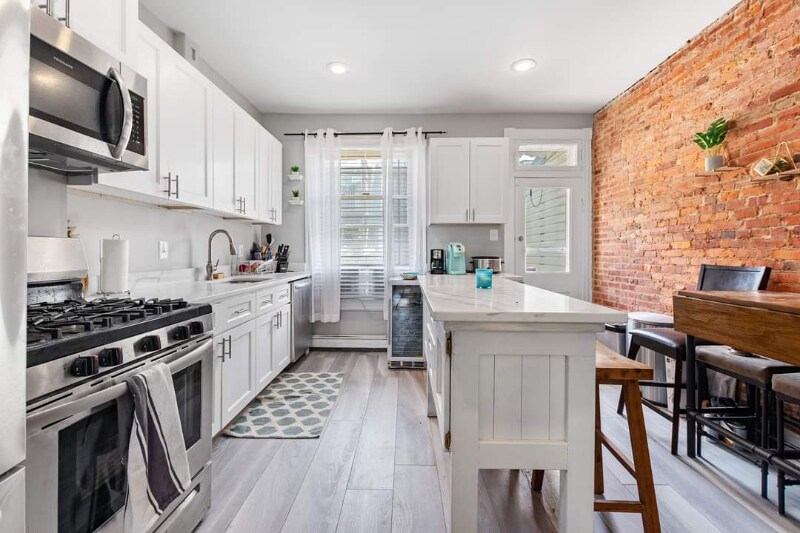 105 S Potomac St, Baltimore, MD 21224 Townhome Rentals in Baltimore MD