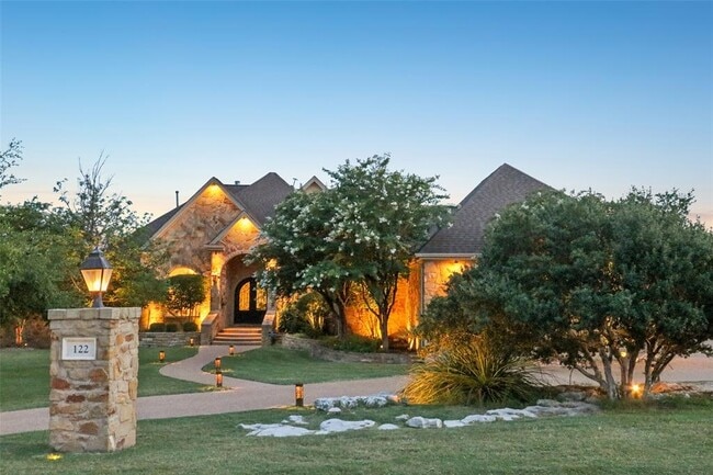 Building Photo - 122 Silverstone Dr