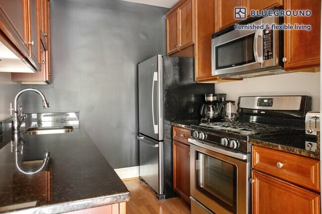 Building Photo - 1230 4th St NW