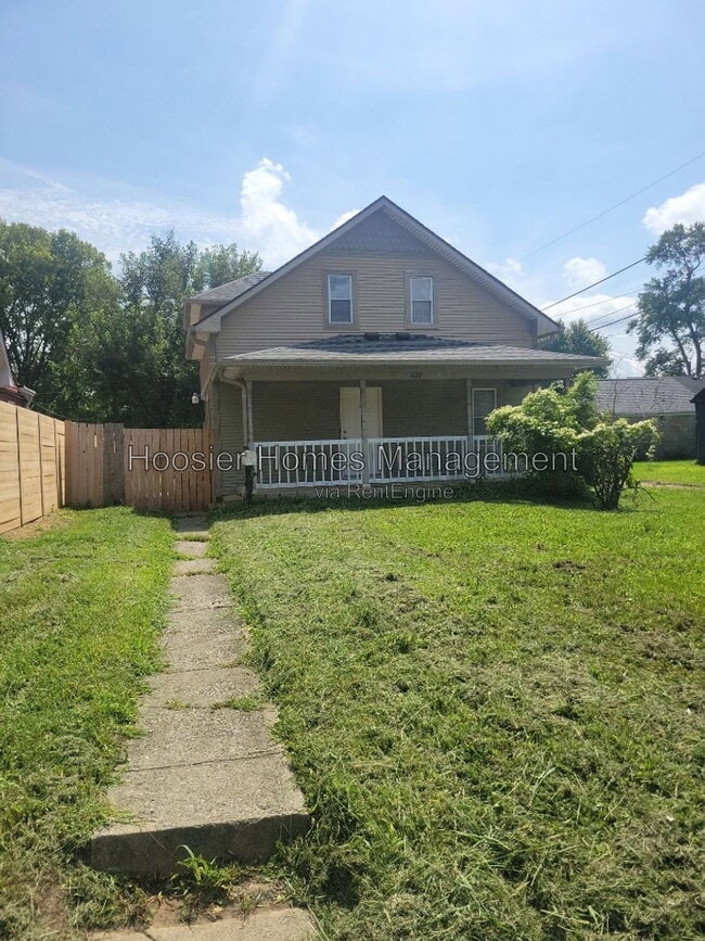 Building Photo - 627 Bernard Ave