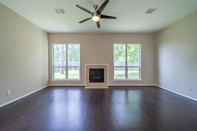 Building Photo - 1023 Casting Springs Way