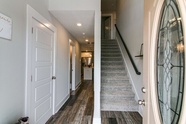 Foto del edificio - 210 Geneva Ln