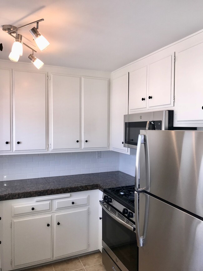 Building Photo - 4245 34th St