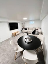 Building Photo - 2382 S 200 W