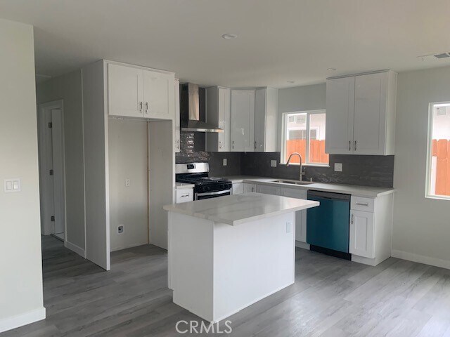 Foto del edificio - 5471 Olive Ave