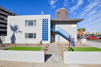 Building Photo - 44 E Roanoke Ave