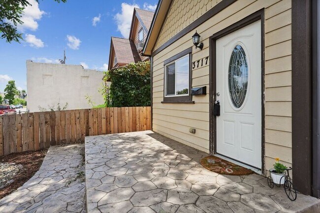 Foto del edificio - 3717 N Williams St