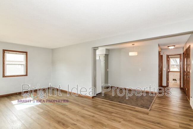 Foto del edificio - Pleasant Avenue - 9602