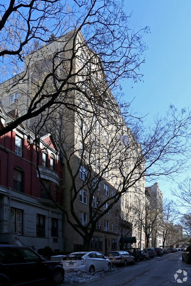 Preston NY 139 West 82nd Street Apartments New York, NY