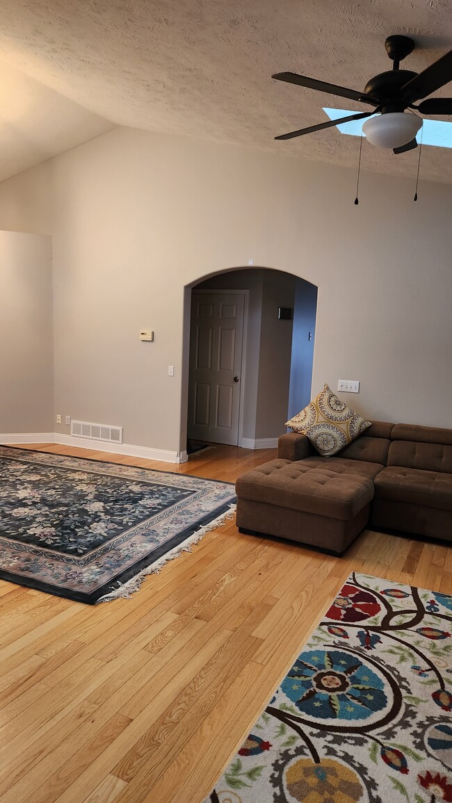 Building Photo - 7311 Forest Cove Ln