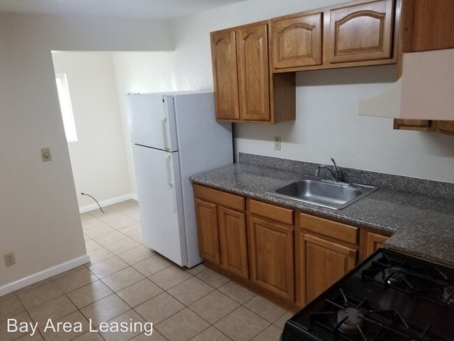 Building Photo - 964 34th St