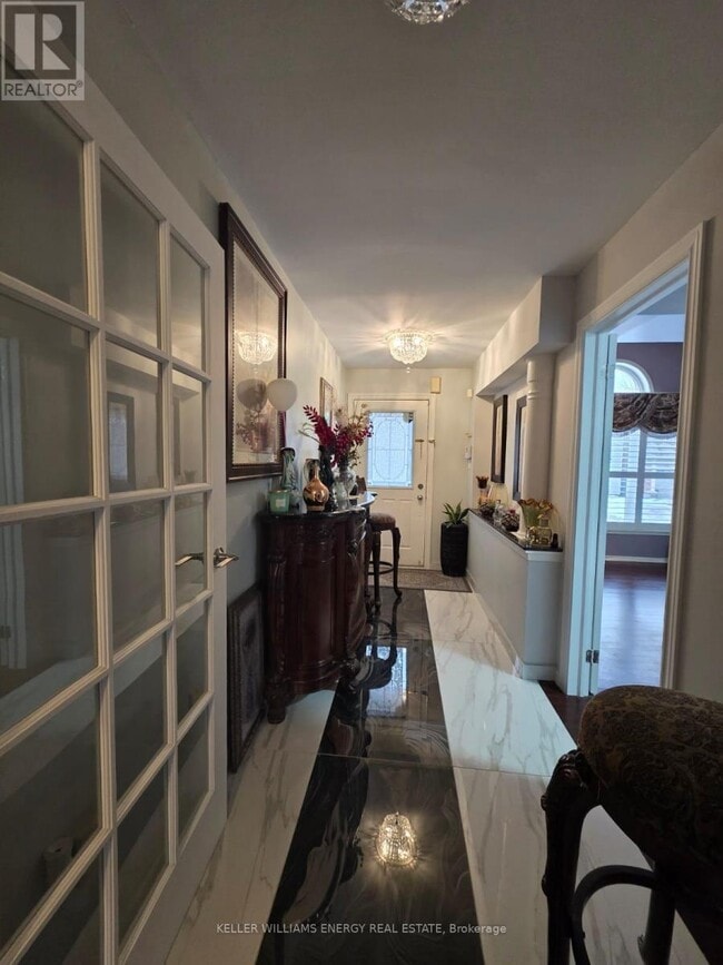 Building Photo - 12 Phillpot Ln