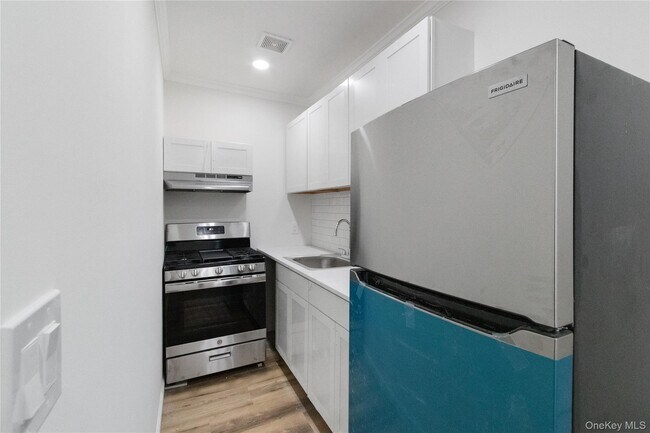 Foto del edificio - 21-29 Audrey Ave