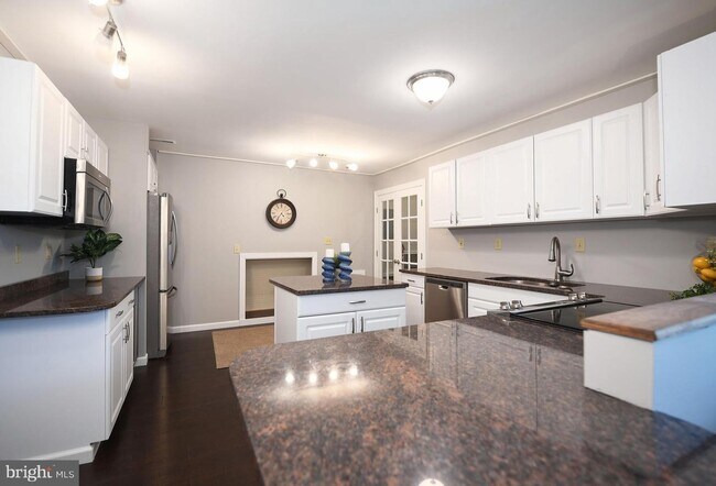 Foto del edificio - 1239 Reece Rd
