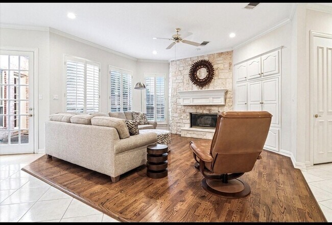 Building Photo - 1410 Biltmore Ct