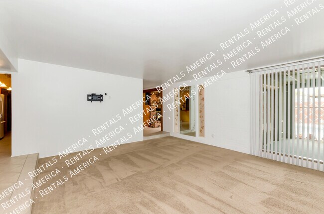 Building Photo - Spacious home with sparkling pool!