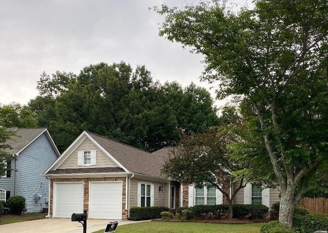 Building Photo - 304 Laurel Glen Crossing