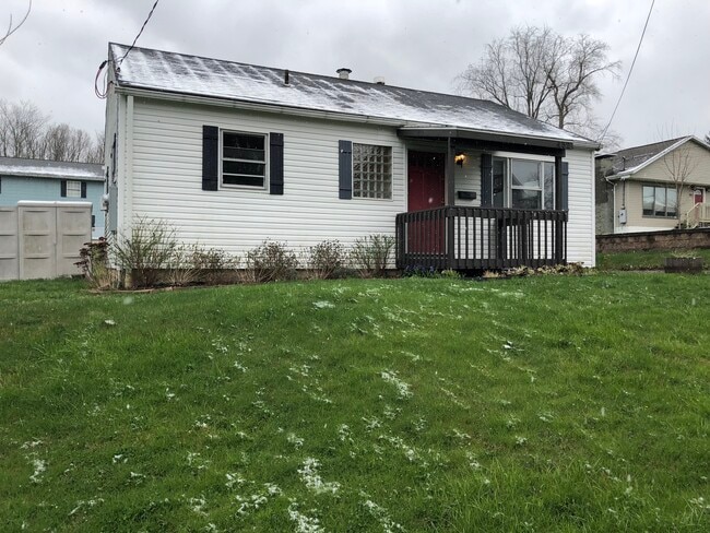 Building Photo - 452 Mildred St