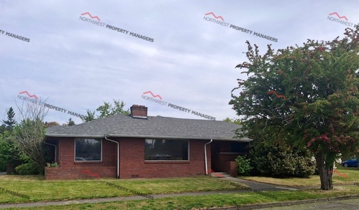 Foto principal - STATUS: AVAILABLE- | R274B | $2195