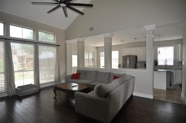 Building Photo - 8504 Spectrum Dr