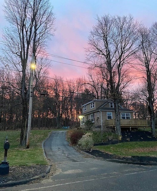 Foto del edificio - 26 Glenwood Rd