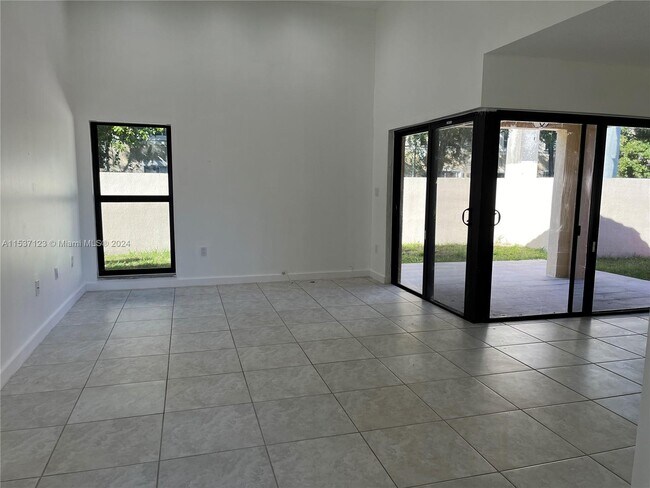 Foto del edificio - 8901 SW 4th Terrace